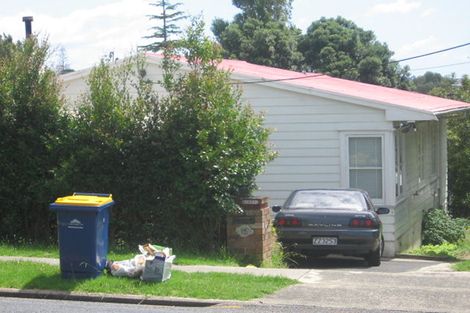 Photo of property in 15 Raleigh Road, Northcote, Auckland, 0627