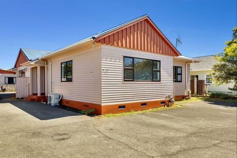 Photo of property in 27 Jackson Street, College Estate, Whanganui, 4500
