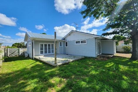 Photo of property in 4 Camp Road, Mount Wellington, Auckland, 1062