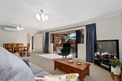 Photo of property in 6 Golden Courie Close, Papamoa Beach, Papamoa, 3118
