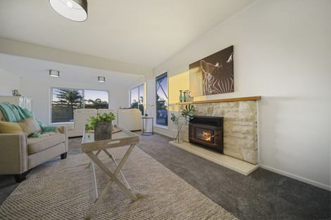 Photo of property in 31 Mack Place, Red Hill, Papakura, 2110