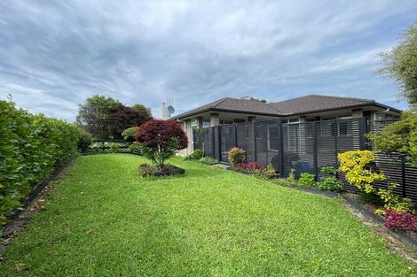 Photo of property in 1 Bartlett Drive, Silverdale, 0932