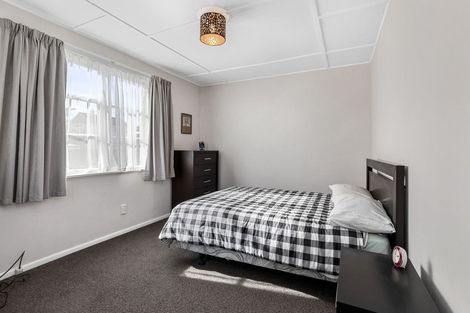 Photo of property in 17 Hewer Crescent, Naenae, Lower Hutt, 5011
