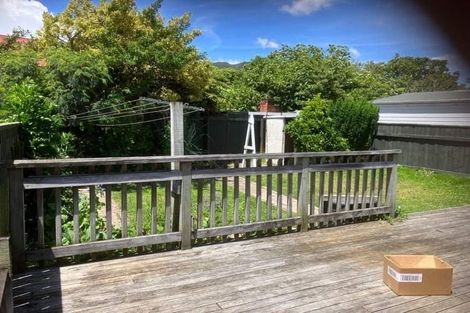Photo of property in 110 Cambridge Terrace, Fairfield, Lower Hutt, 5011