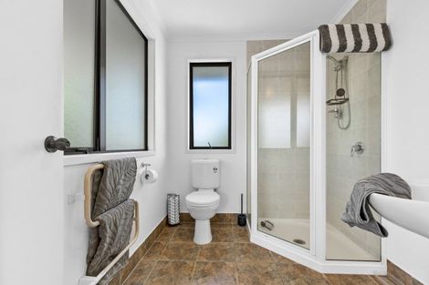 Photo of property in 30 Mariner Drive, Gulf Harbour, Whangaparaoa, 0930