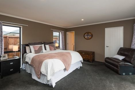 Photo of property in 7 Teagarden Close, Mairehau, Christchurch, 8052