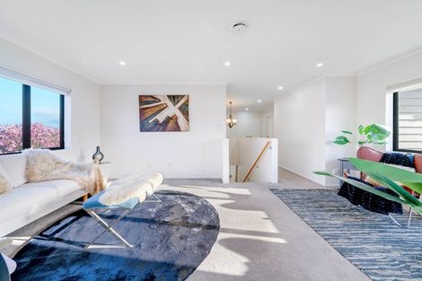 Photo of property in 1 Papahou Lane, Papatoetoe, Auckland, 2025