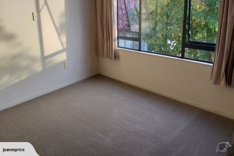 Photo of property in 35 Esther Place, Red Beach, 0932