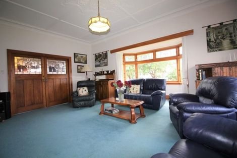 Photo of property in 2 Edward Street, Dannevirke, 4930