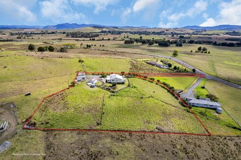 Photo of property in 947 Mangakahia Road, Poroti, Whangarei, 0179