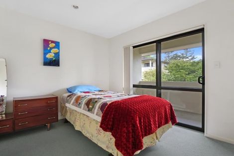 Photo of property in 3/90 Albany Highway, Greenhithe, Auckland, 0632
