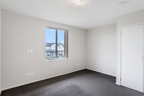 Photo of property in 4/25 Opito Way, East Tamaki, Auckland, 2013