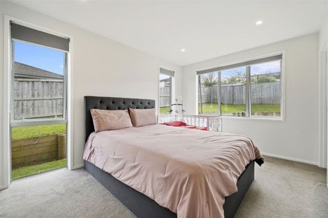 Photo of property in 8 Muirhill Place, Pokeno, 2402