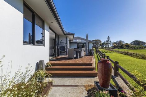 Photo of property in 10 Hanalin Drive, Marton, 4710