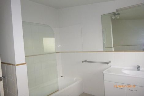 Photo of property in 1 Cron Avenue, Te Atatu South, Auckland, 0610