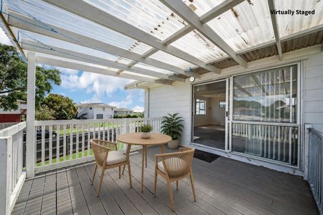 Photo of property in 20 Frobisher Way, Clendon Park, Auckland, 2103