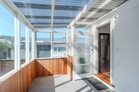 Photo of property in 89 Derwent Street, Island Bay, Wellington, 6023