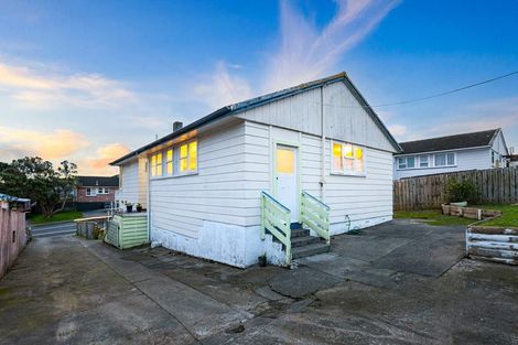 Photo of property in 192 Warspite Avenue, Waitangirua, Porirua, 5024