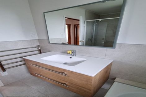 Photo of property in 44 Juniper Road, Sunnynook, Auckland, 0620