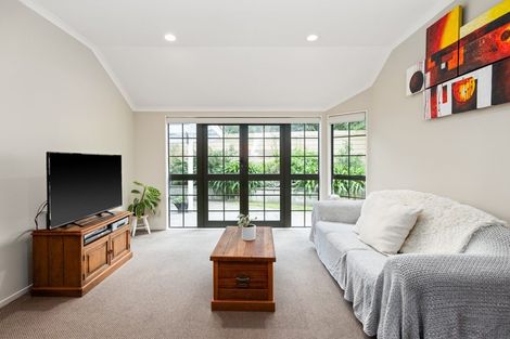 Photo of property in 14 Kingsgate Lane, Havelock North, 4130