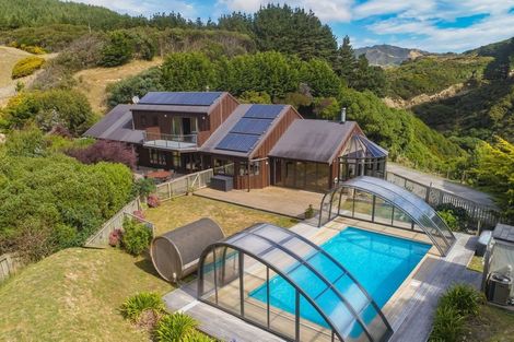 Photo of property in 650 Makara Road, Makara, Karori, 6972