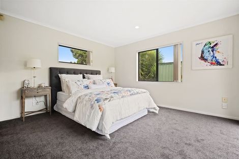 Photo of property in 26 Mandalay Place, Waiuku, 2123