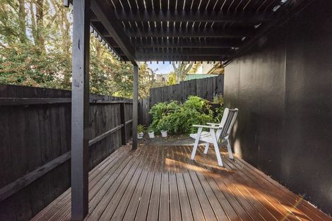 Photo of property in 1/11 Cassia Place, Sunnynook, Auckland, 0620