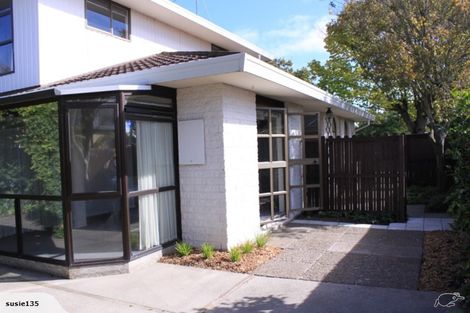 Photo of property in 2 Ringwood Place, Avonhead, Christchurch, 8042