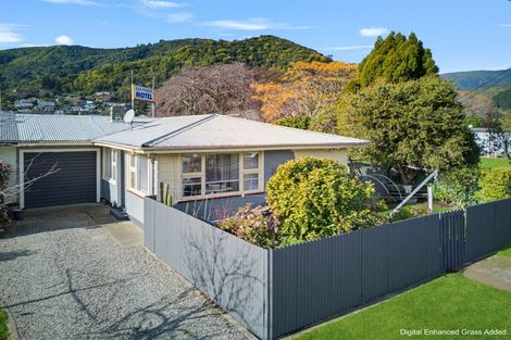 Photo of property in 30c York Street, Picton, 7220