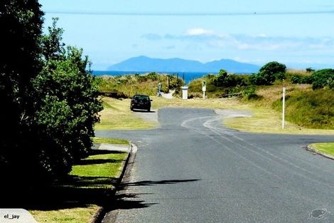 Photo of property in 173 Seaforth Road, Waihi Beach, 3611