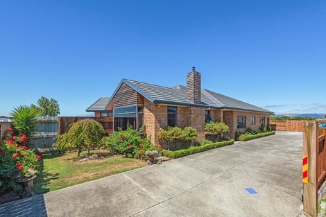 Photo of property in 8 Crabapple Close, Milson, Palmerston North, 4414