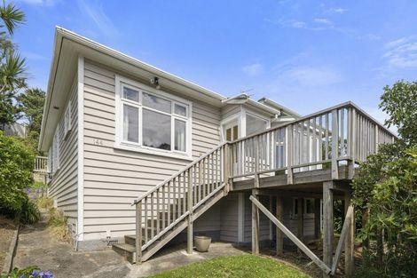 Photo of property in 144 Newlands Road, Newlands, Wellington, 6037
