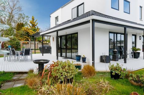 Photo of property in 36 Aubrey Crescent, Rainbow Point, Taupo, 3330