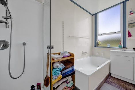 Photo of property in 136 Warwick Road, Stratford, 4391