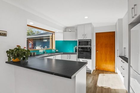 Photo of property in 2/30 Jennifer Street, Bryndwr, Christchurch, 8053