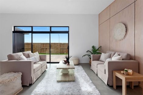 Photo of property in 16 Kakariki Drive, Coastlands, Whakatane, 3120