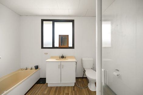 Photo of property in 15 Garland Drive, St Andrews, Hamilton, 3200