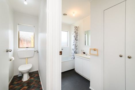Photo of property in 9 Denver Place, Milson, Palmerston North, 4414