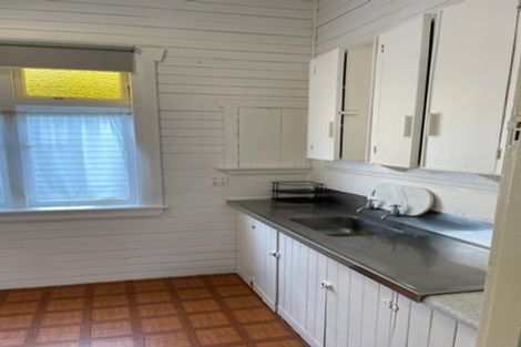 Photo of property in 2/22 Amaru Road, One Tree Hill, Auckland, 1061