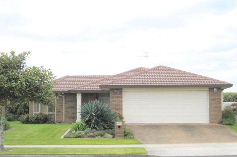 Photo of property in 83 Gravatt Road, Papamoa Beach, Papamoa, 3118