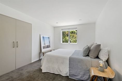 Photo of property in 15 Challenger Lane, Redcliffs, Christchurch, 8081