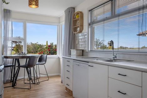 Photo of property in 16 Bracebridge Street, Kaiapoi, 7630