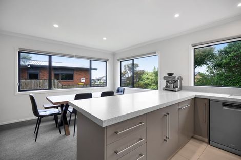 Photo of property in 37 Dillon Drive, Bell Block, New Plymouth, 4312