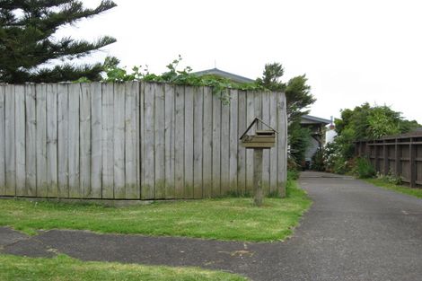 Photo of property in 27 Waterlea Avenue, Mangere Bridge, Auckland, 2022