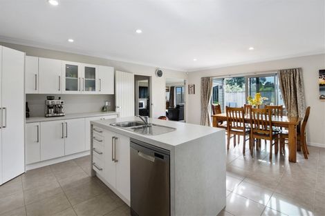 Photo of property in 26 Okarito Avenue, Levin, 5510