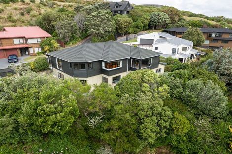 Photo of property in 91 Woodman Drive, Tawa, Wellington, 5028