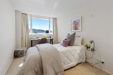Photo of property in Oriana Apartments, 248 Oriental Parade, Oriental Bay, Wellington, 6011
