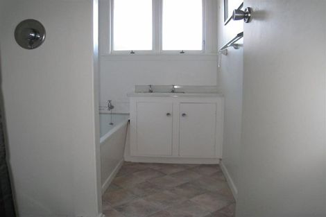 Photo of property in 2/4 Kyeburn Place, Avonhead, Christchurch, 8042