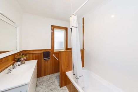 Photo of property in 65 Lyndhurst Street, Takaro, Palmerston North, 4412