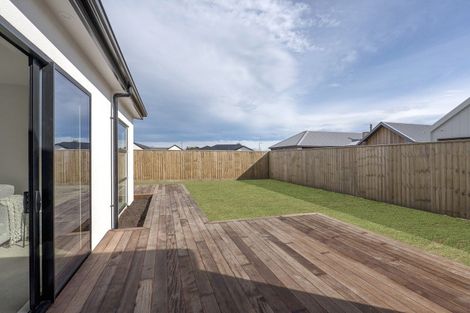 Photo of property in 3 Baker Estate Lane, Halswell, Christchurch, 8025